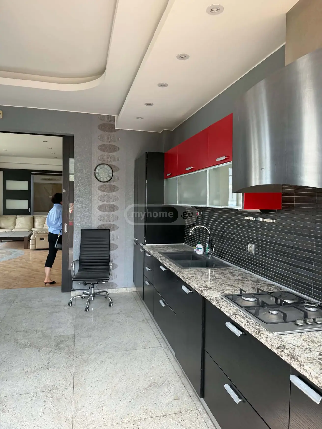 4 Room Apartment For Sale view 2