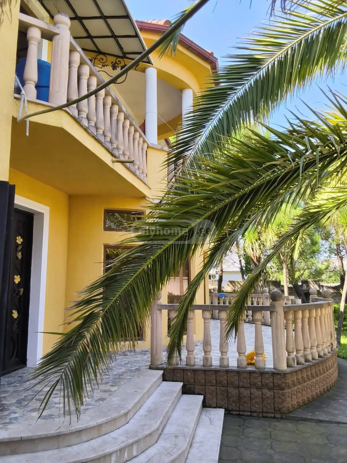 10+ Room Country House For Sale In Lanchkhuti Municipality view 2