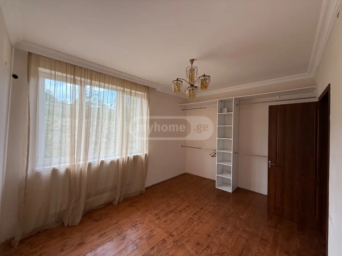 9 Room Private House For Rent In Rustavi view 8