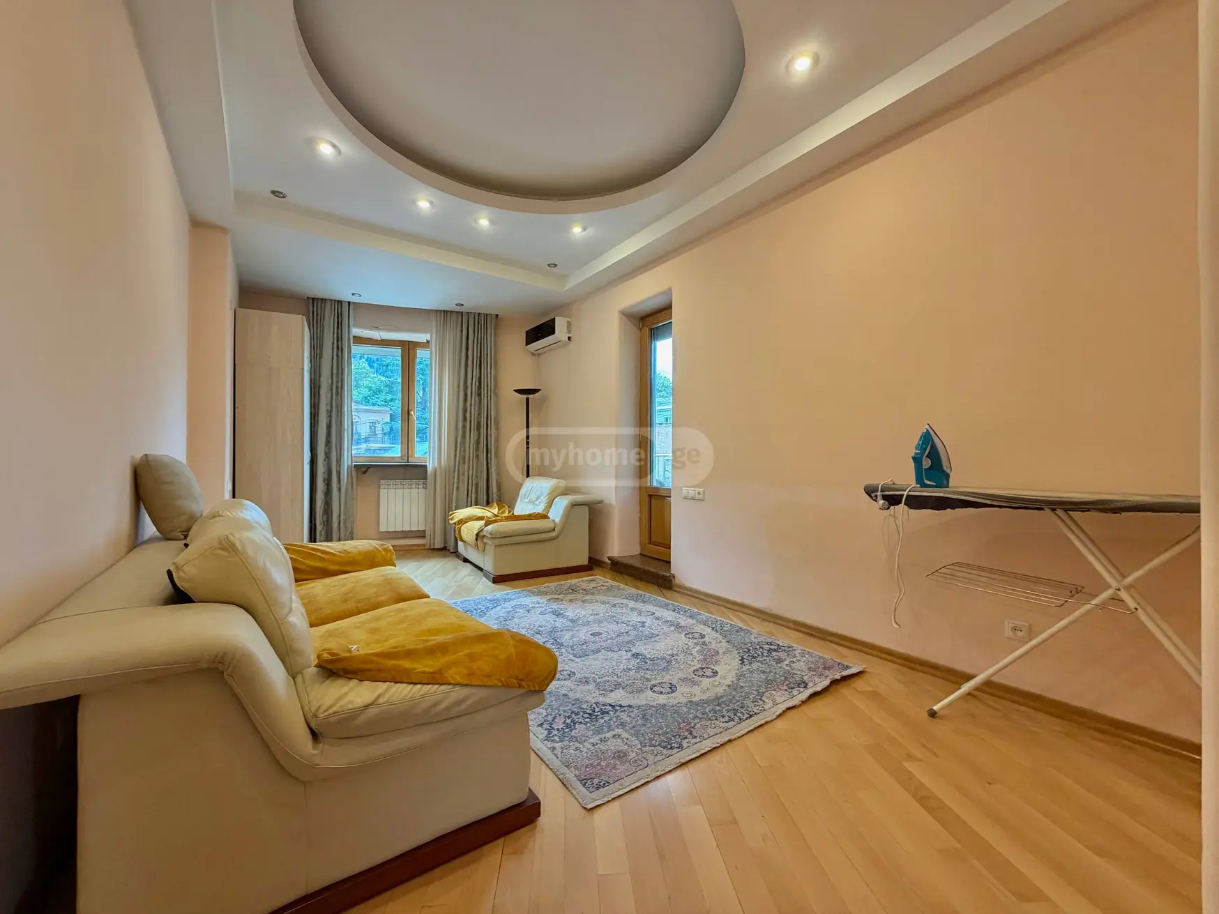 5 Room Apartment For Rent In Mtatsminda view 10