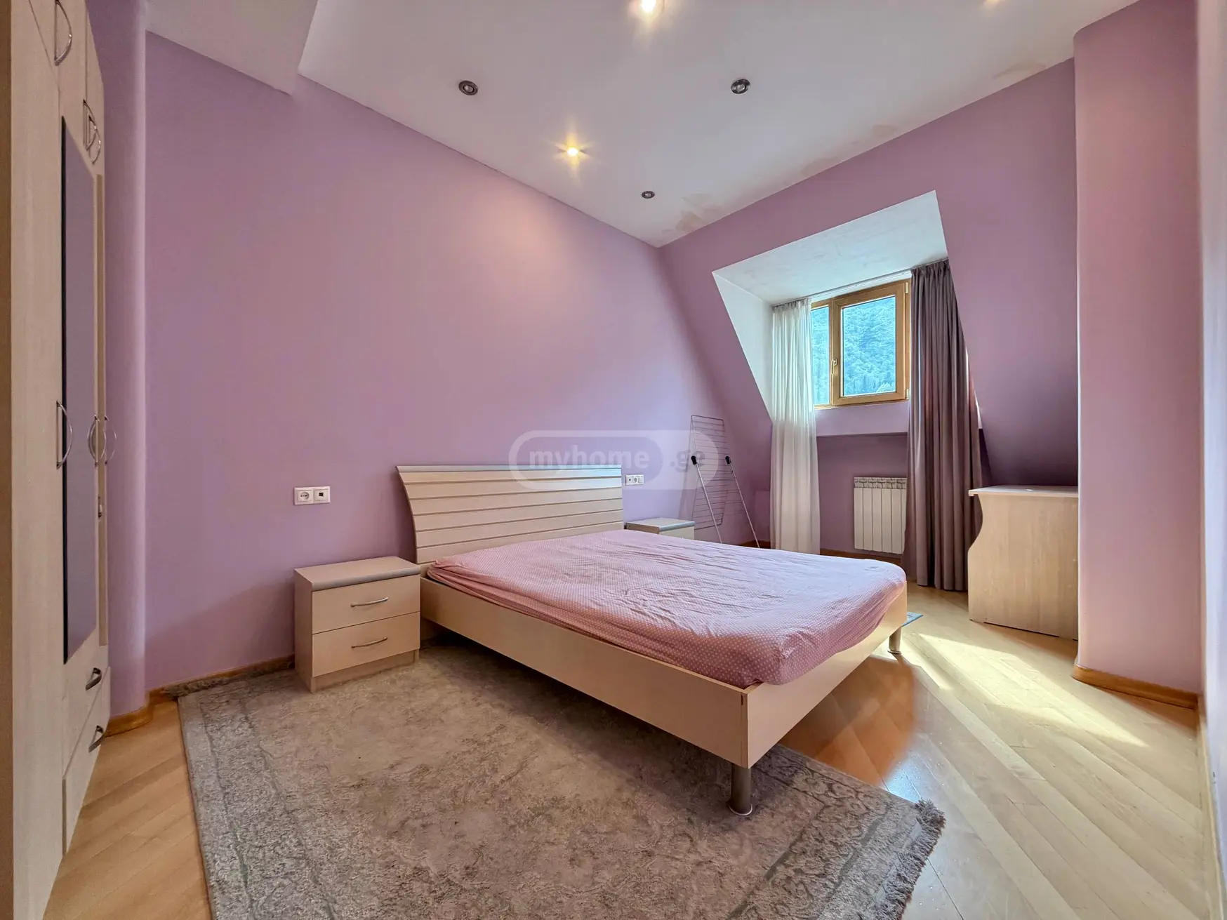 5 Room Apartment For Rent In Mtatsminda view 8
