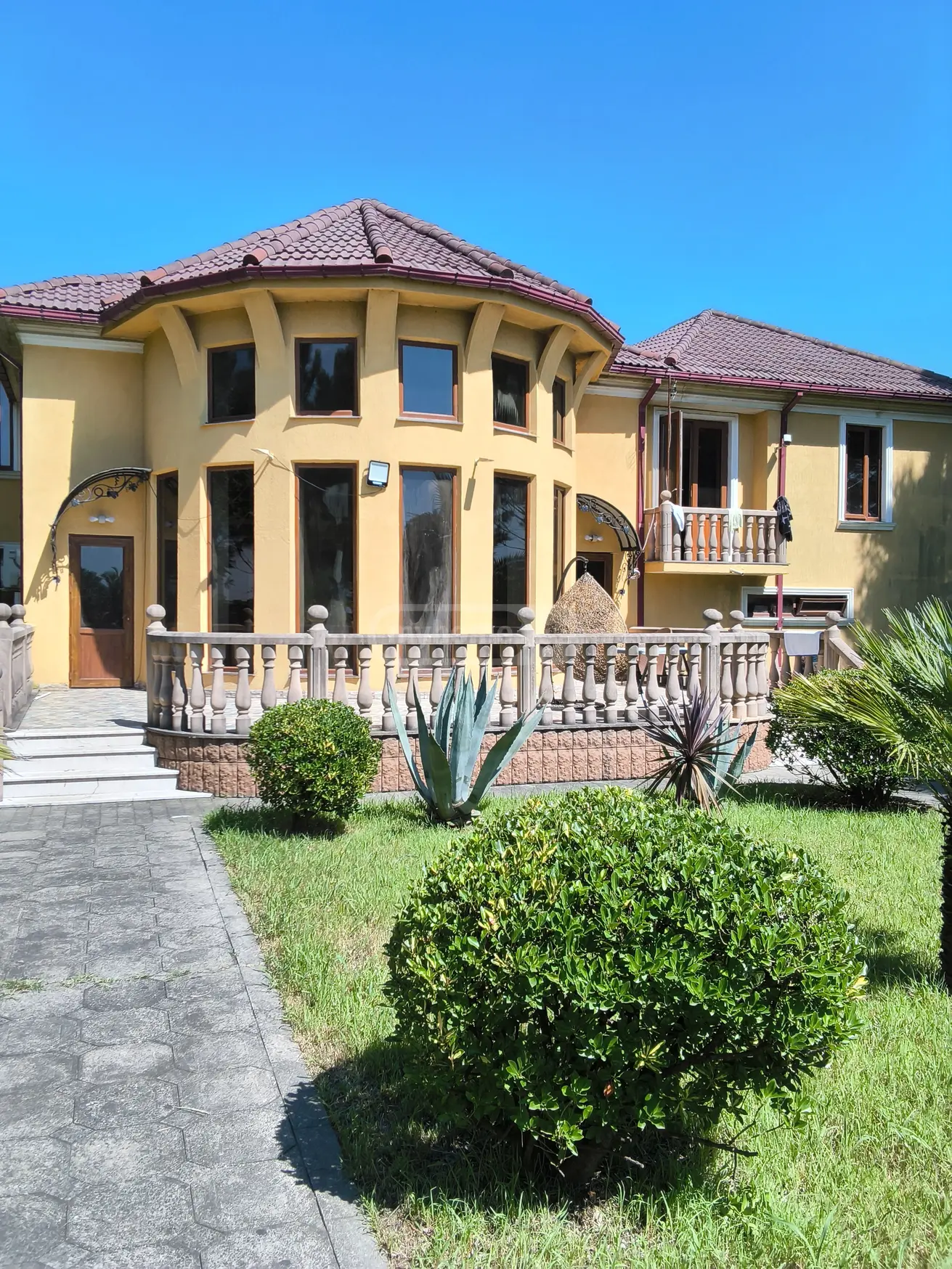 10+ Room Country House For Sale In Lanchkhuti Municipality view 1