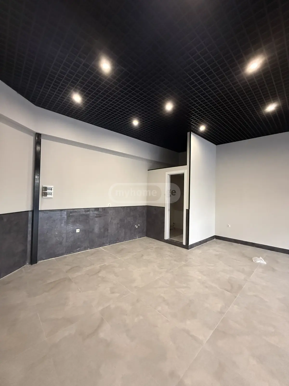 Universal Commercial Area For Rent view 4