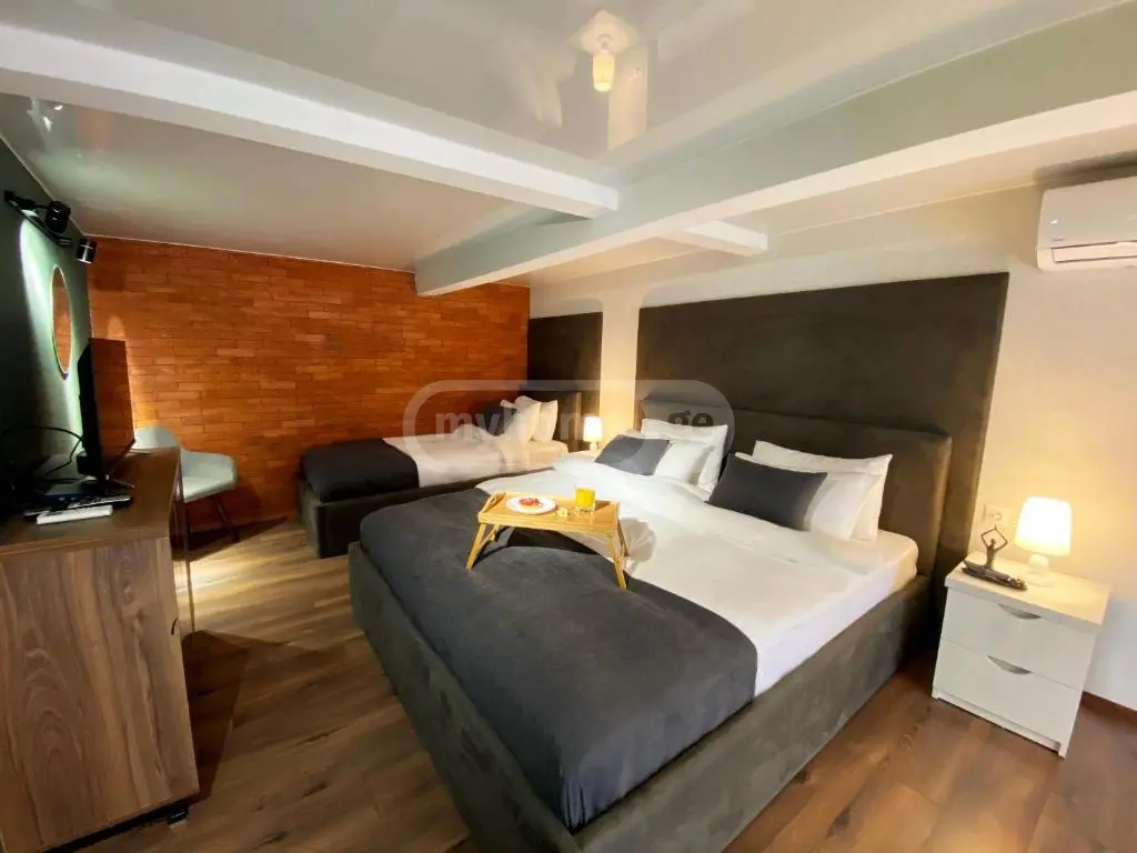 5 Room Hotel For Sale view 8