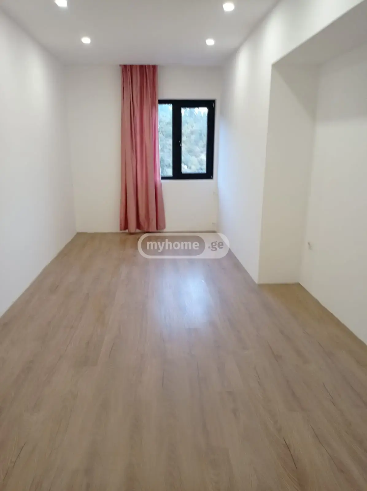 4 Room Apartment For Sale view 2