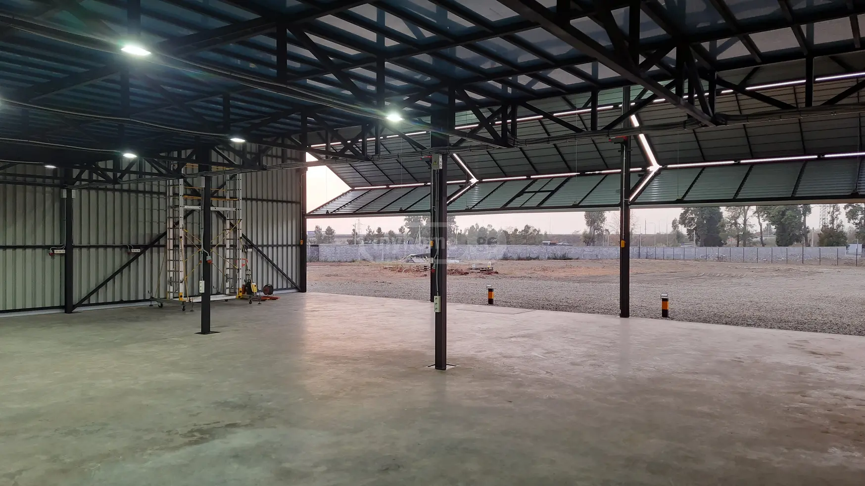 Universal Commercial Area For Rent view 4