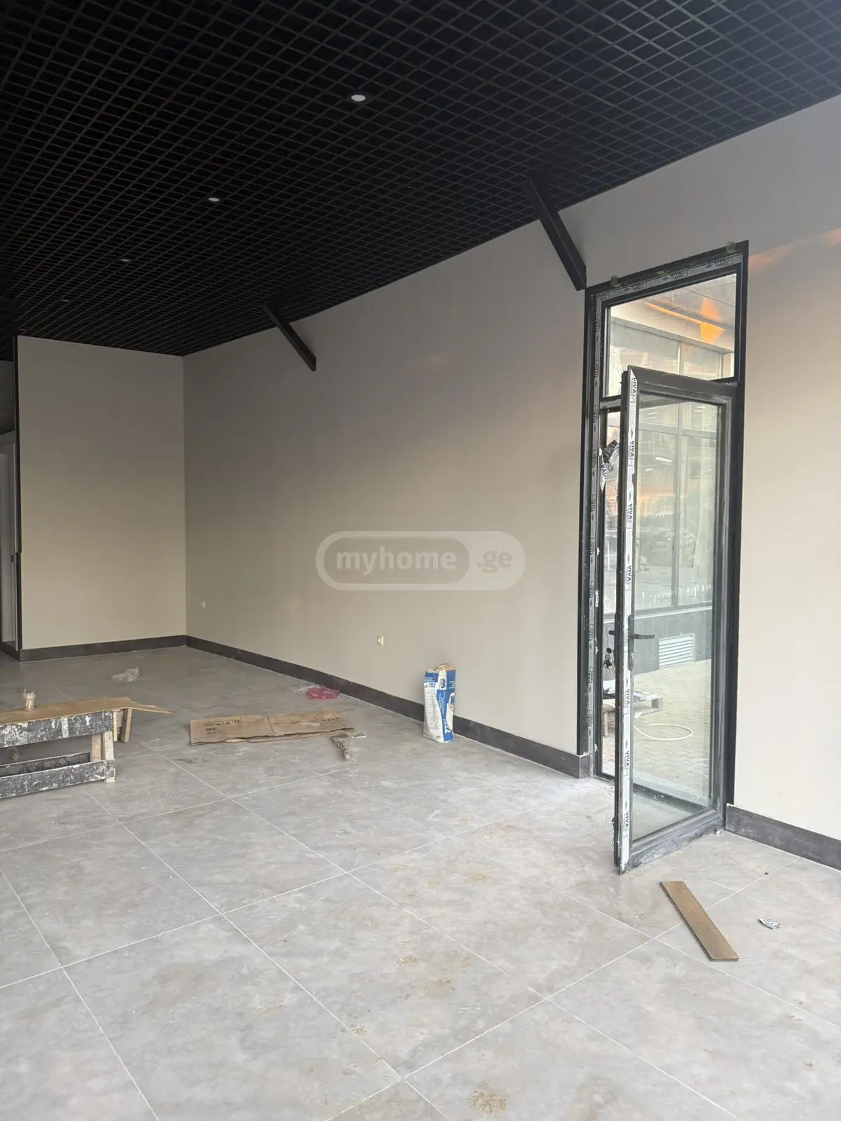 Universal Commercial Area For Rent view 6