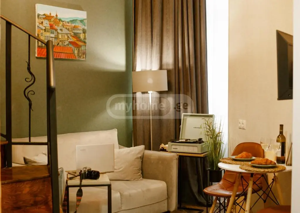 5 Room Hotel For Sale view 14