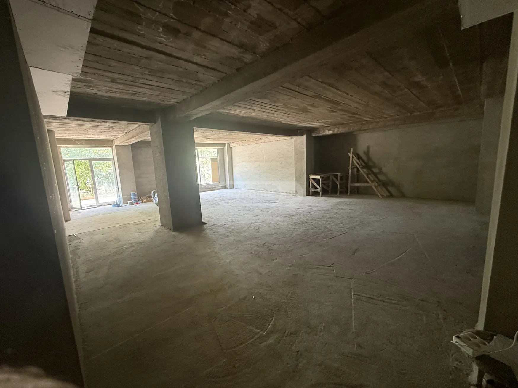 Universal Commercial Area For Rent In Isani view 8