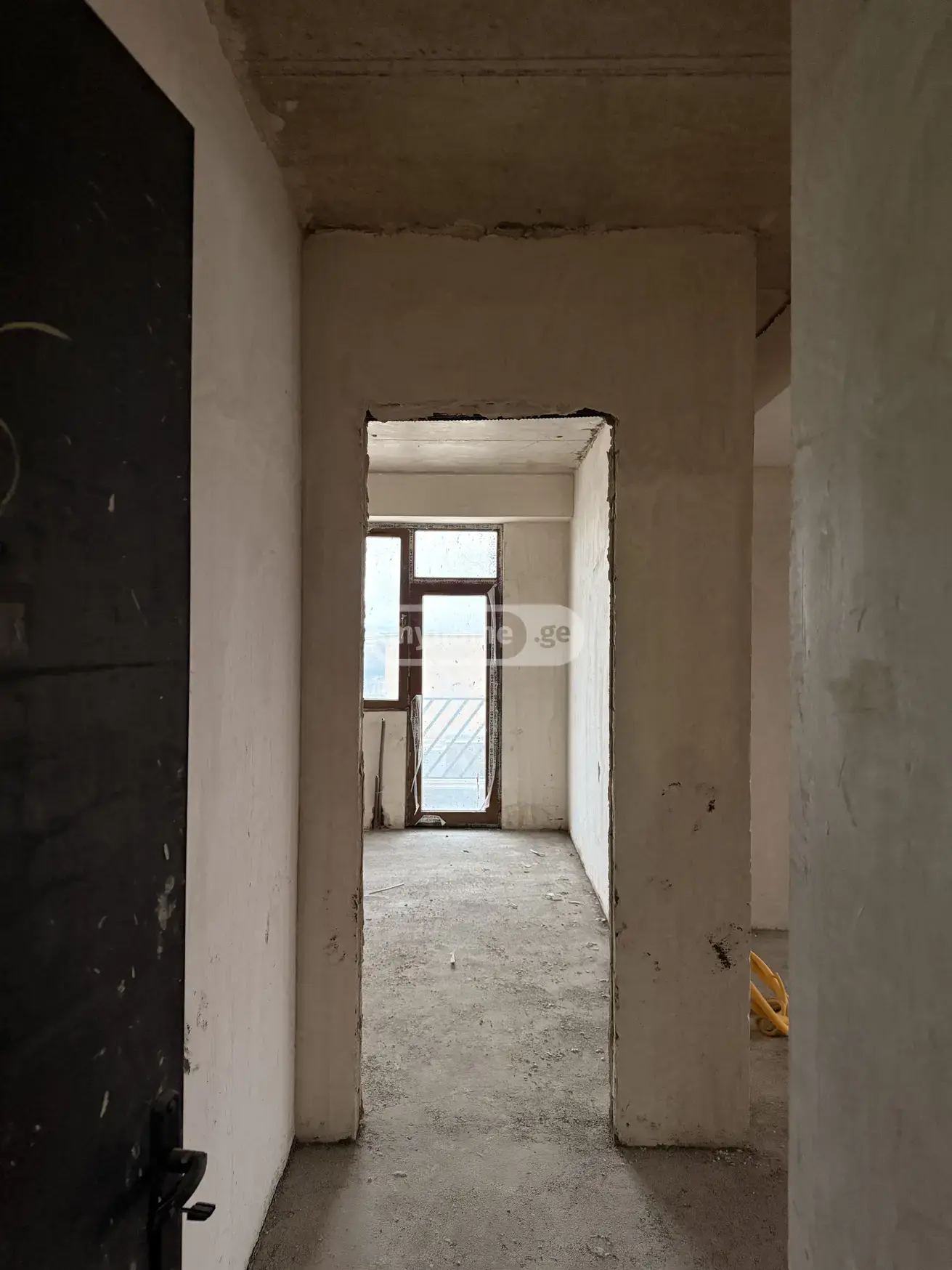 3 Room Apartment For Sale view 4