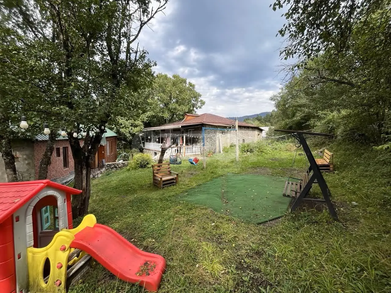 5 Room Hotel For Sale view 7