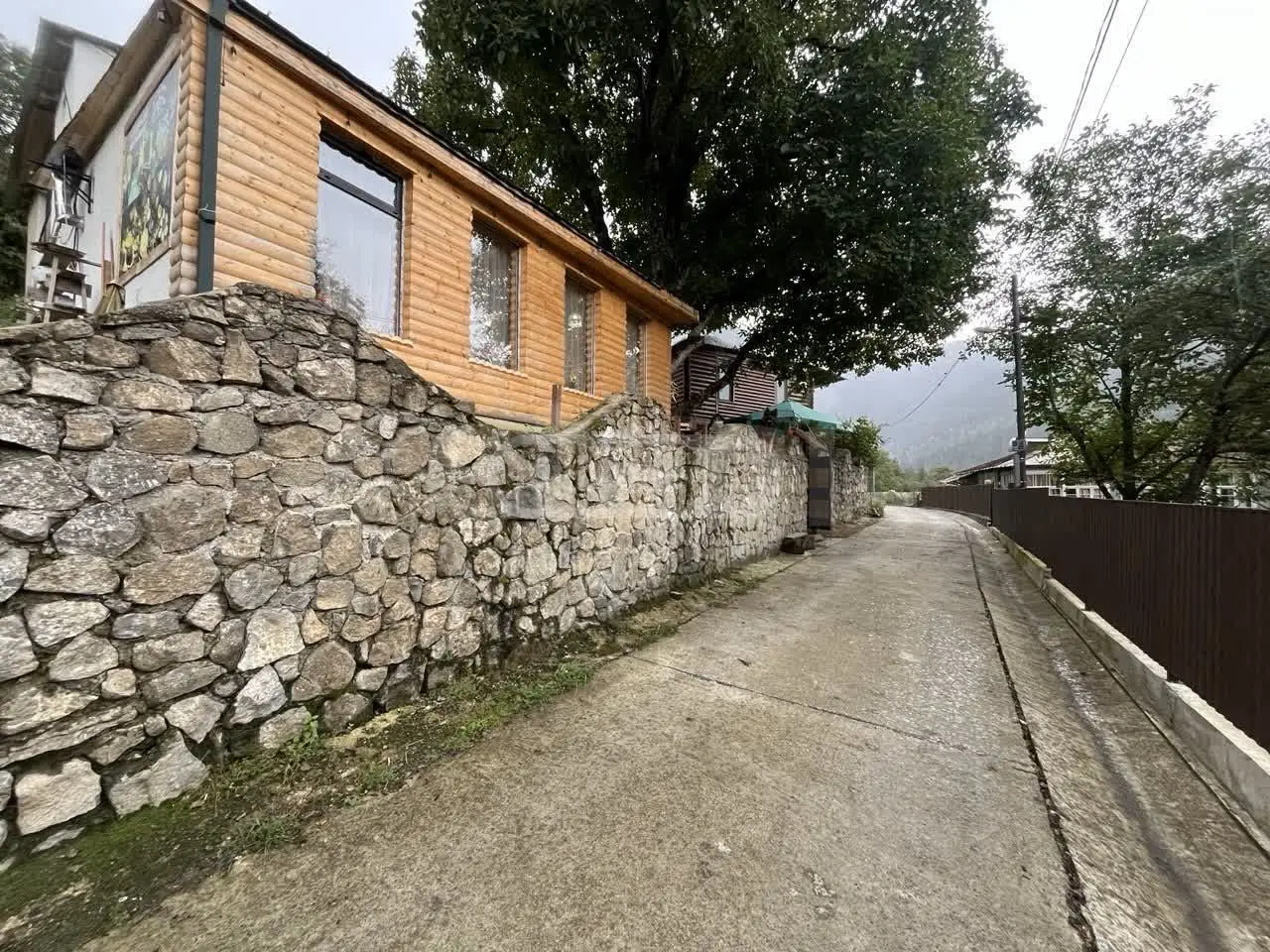5 Room Hotel For Sale view 10