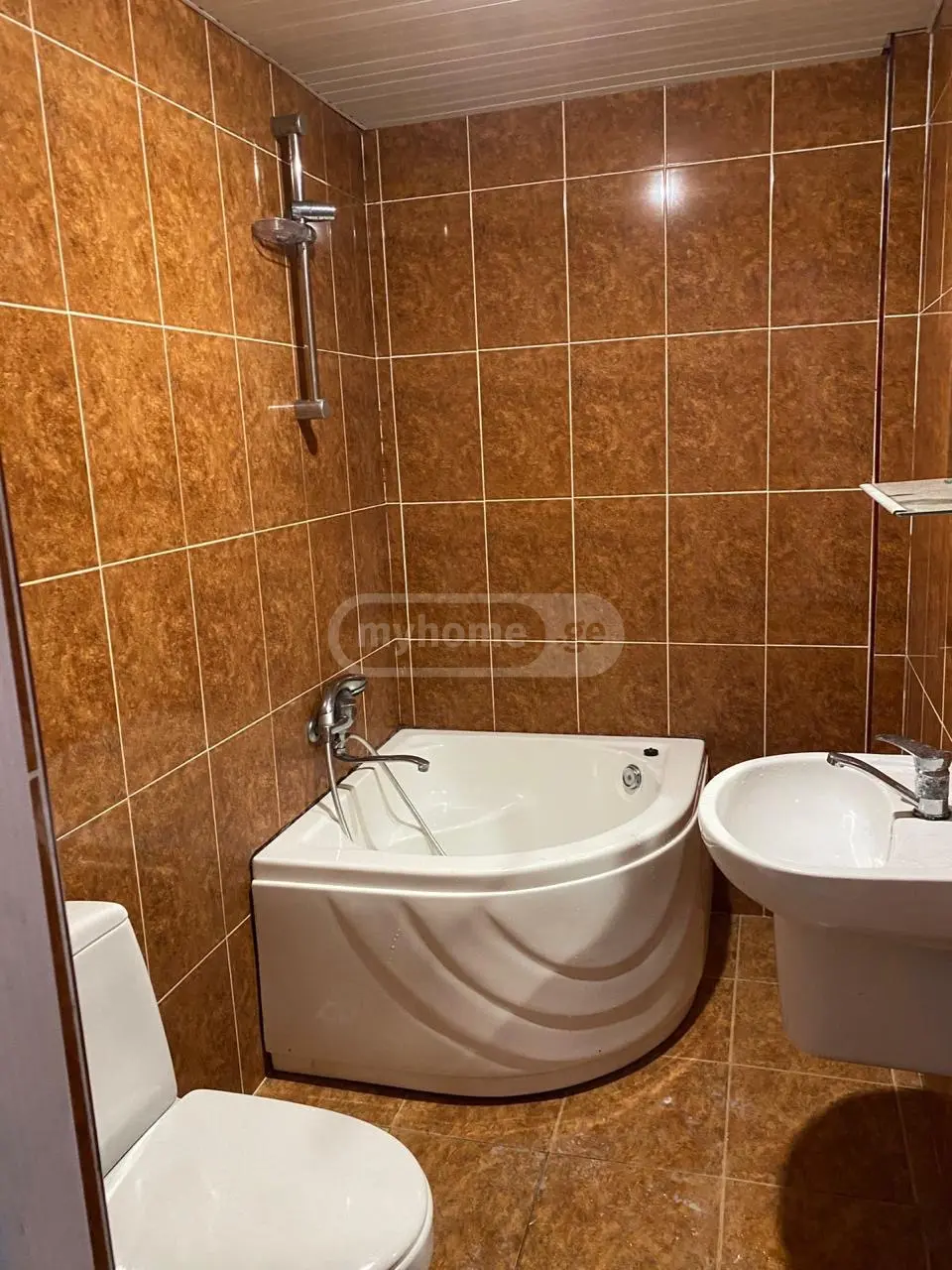 6 Room Country House For Sale view 9