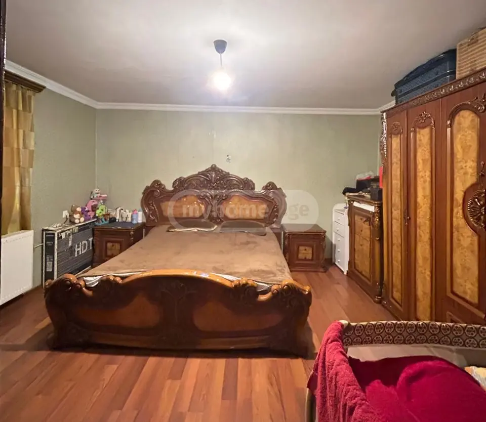 4 Room Private House For Sale view 2