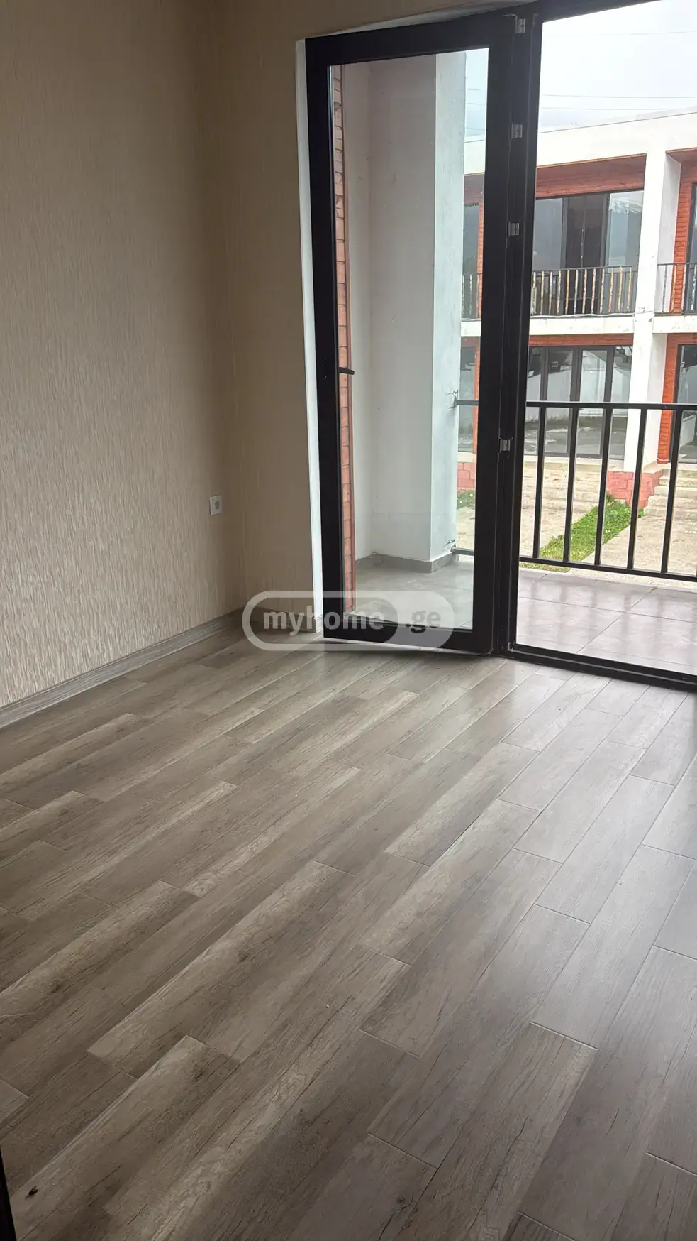 3 Room Country House For Sale view 1