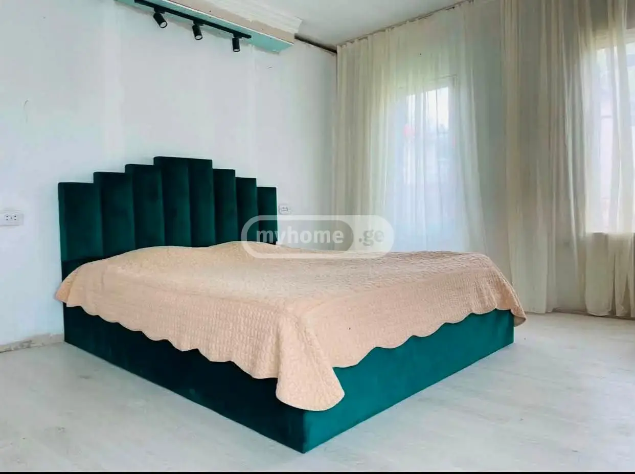 6 Room Country House For Sale view 9