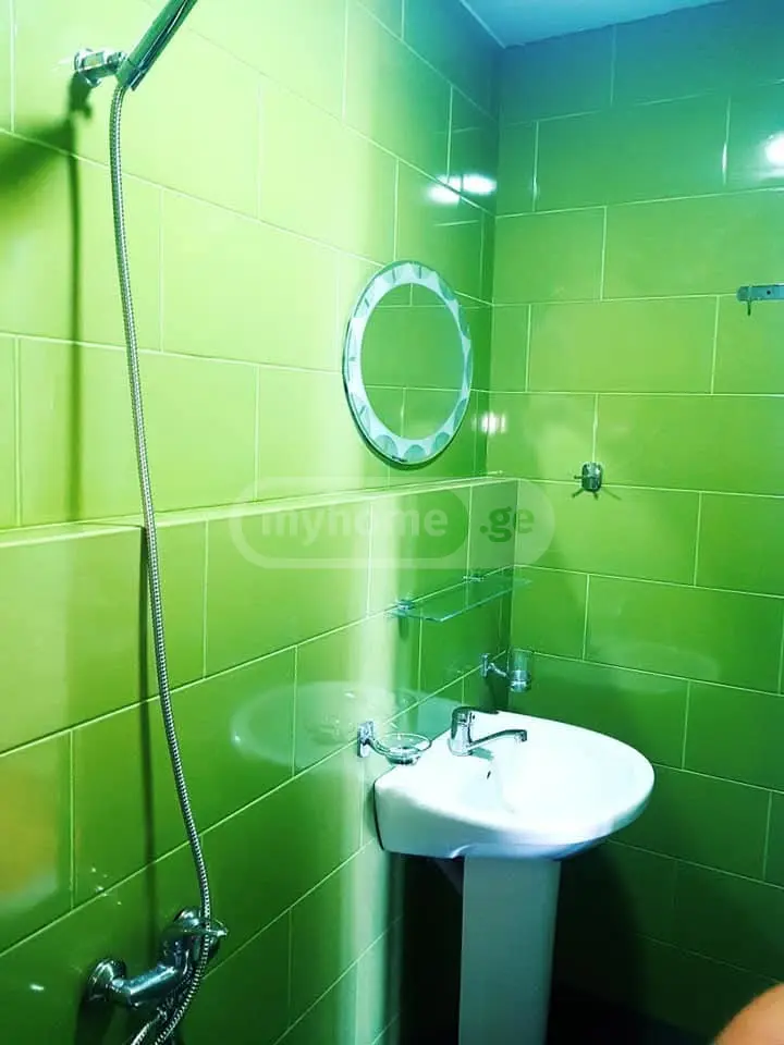 6 Room Private House For Sale view 9