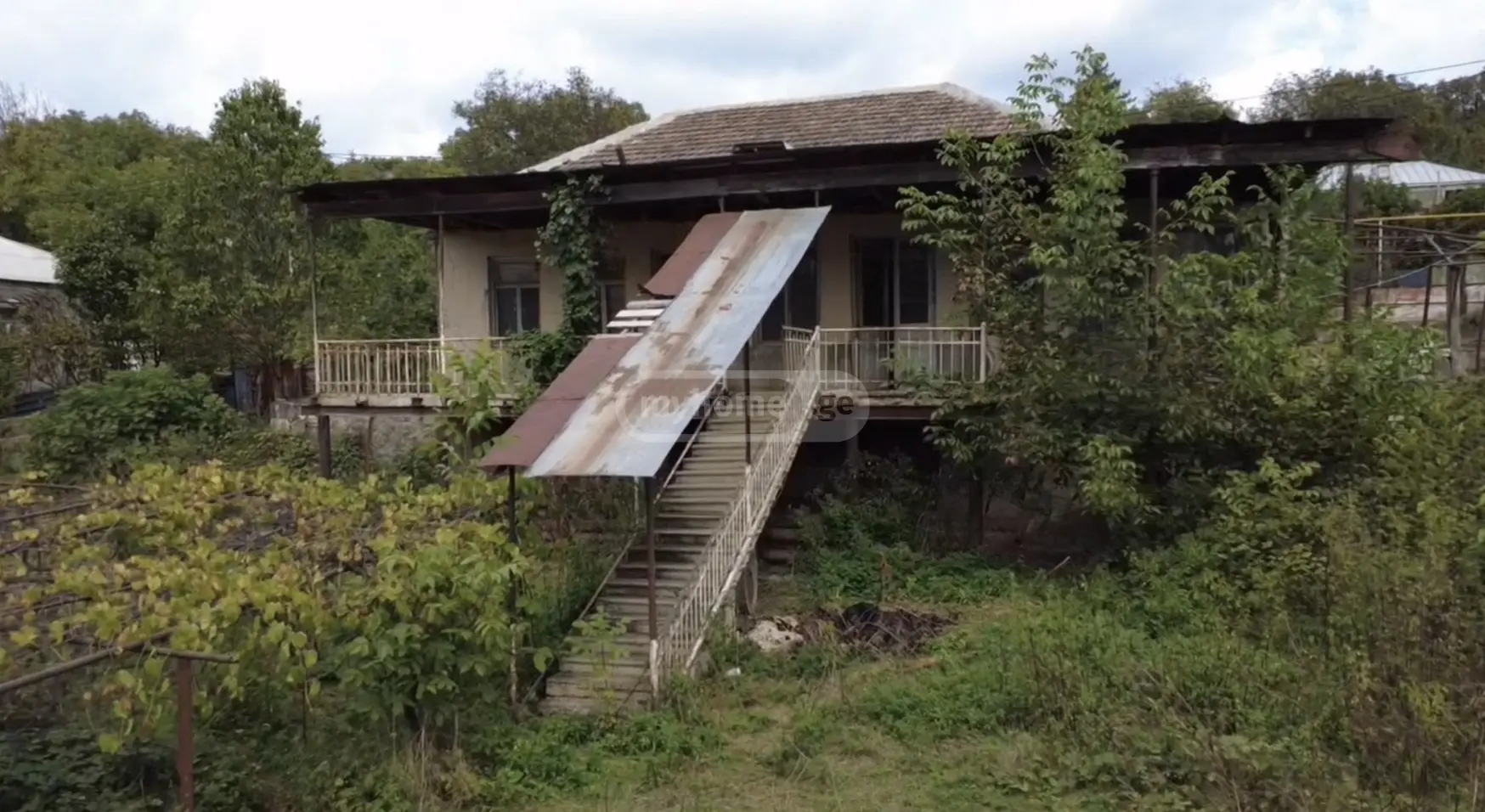 5 Room Country House For Sale view 2