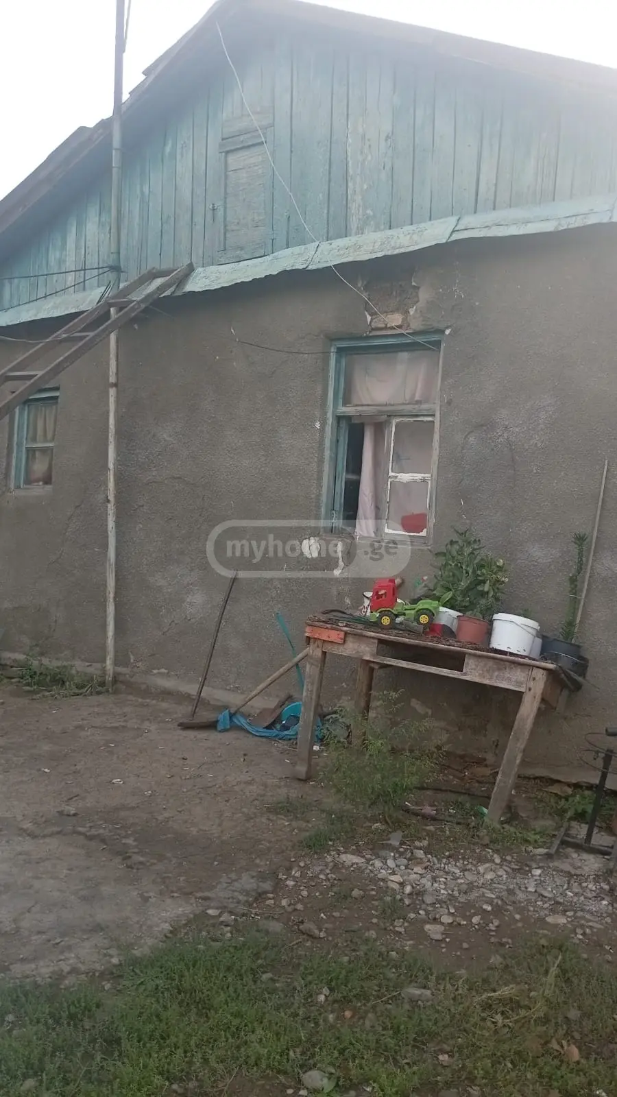 1 Room Private House For Sale view 2