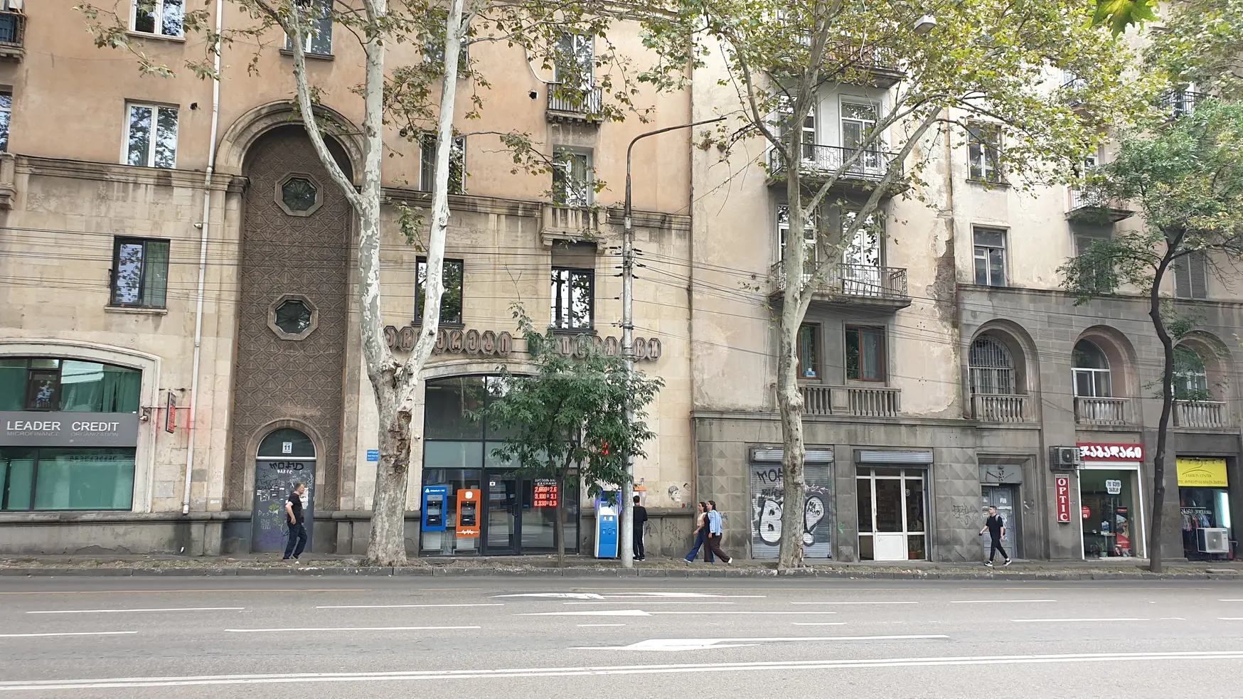 Universal Commercial Area For Rent In Didube view 1