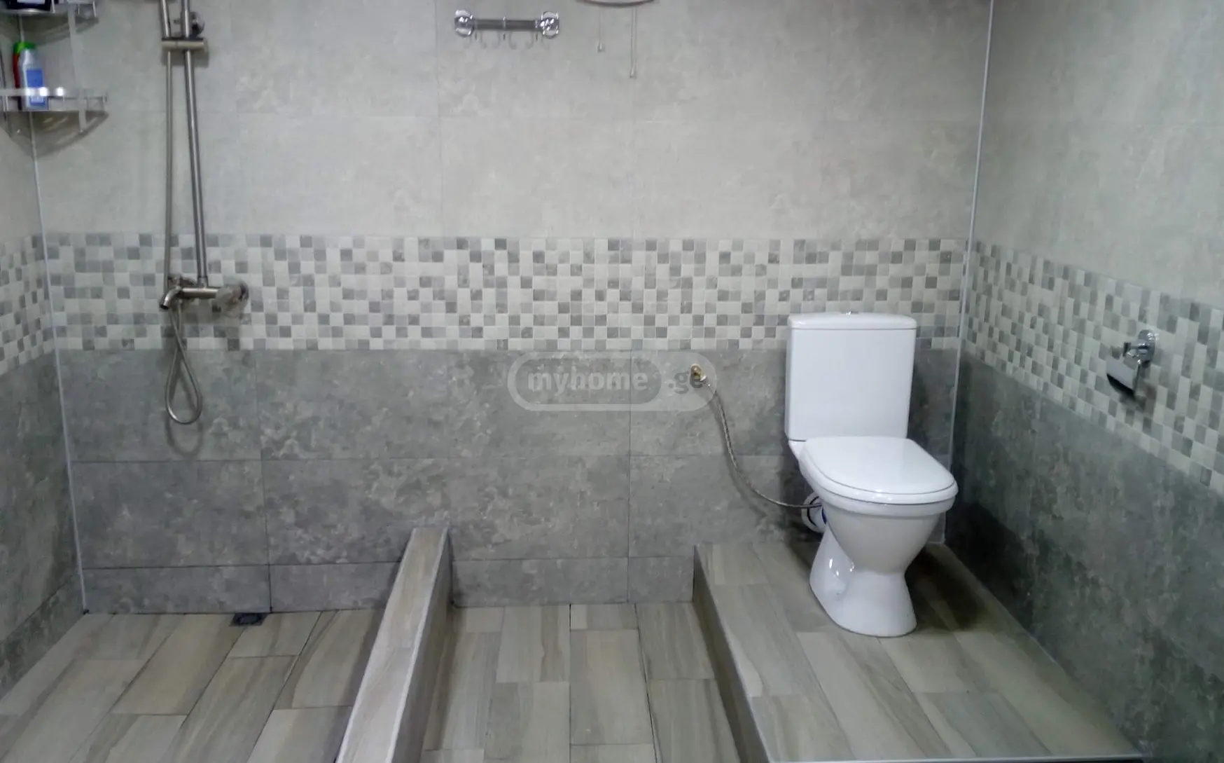 4 Room Private House For Rent In Foti view 8