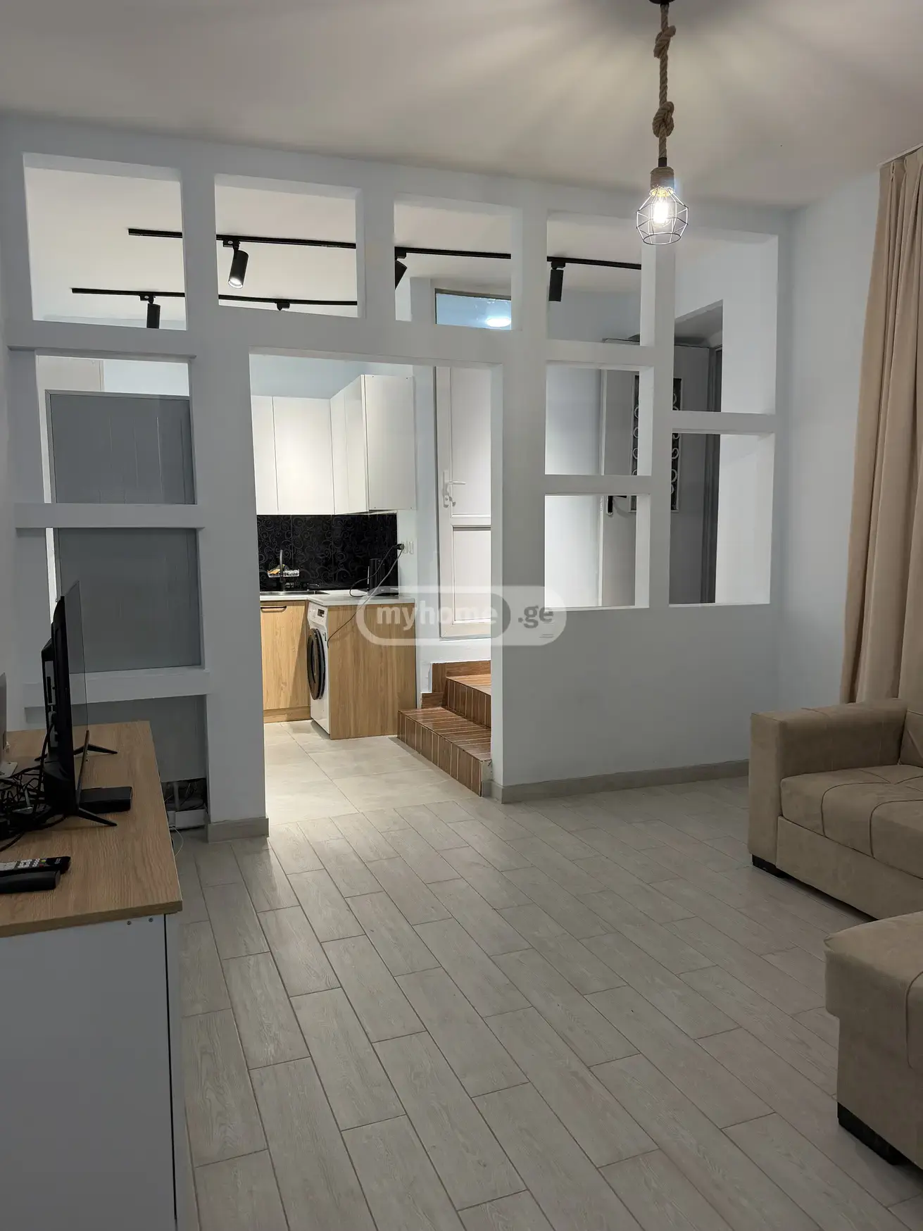 6 Room Apartment For Sale view 4