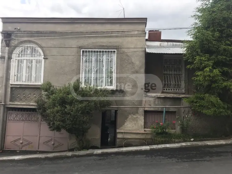 6 Room Private House For Sale view 1