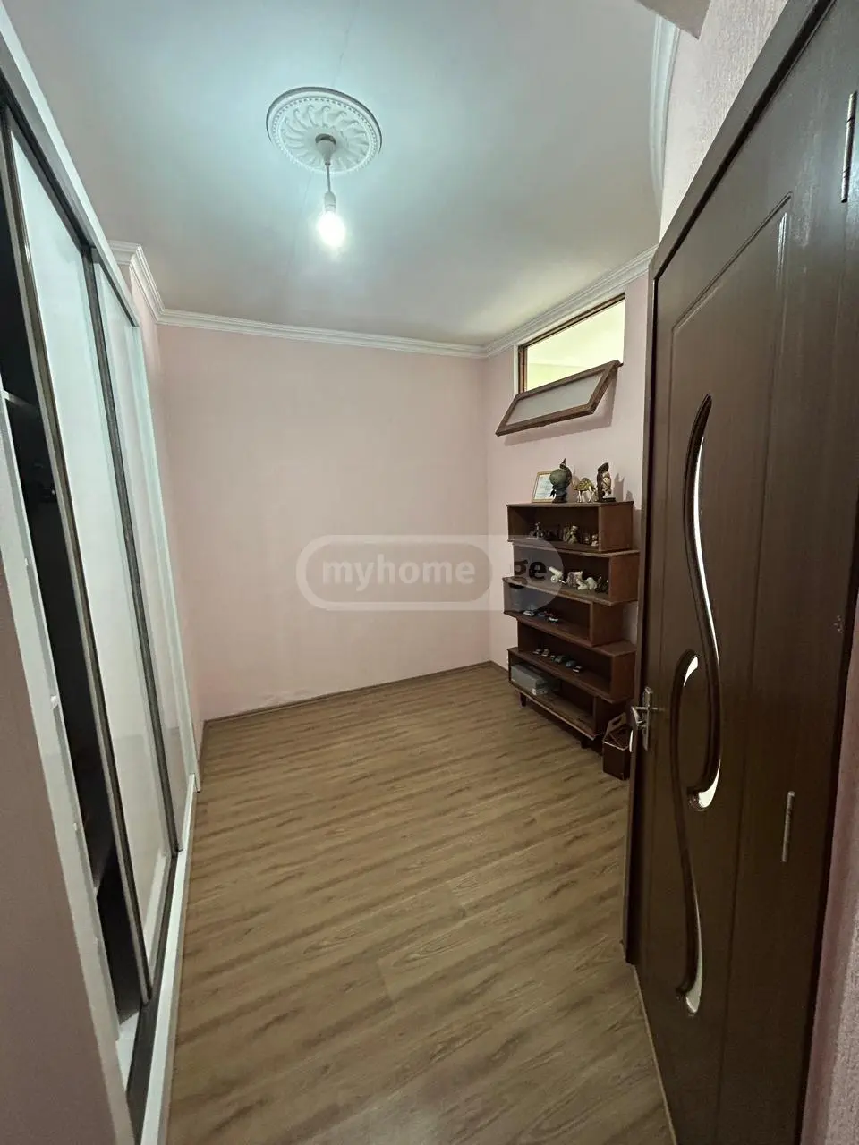 3 Room Apartment For Sale view 5