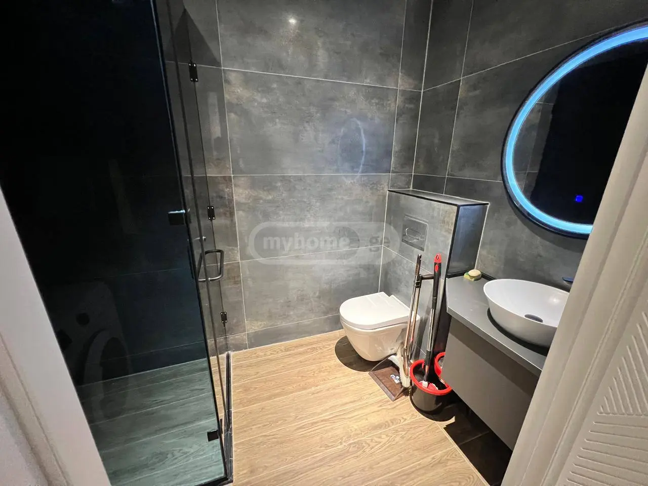 2 Room Apartment For Rent In Didube view 6