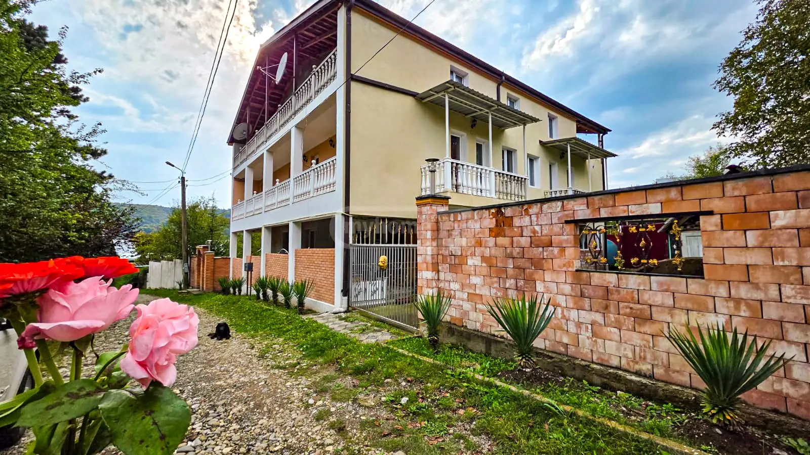 იყიდება 10+ Room Hotel In Sioni, In Tianeti Municipalityში view 3