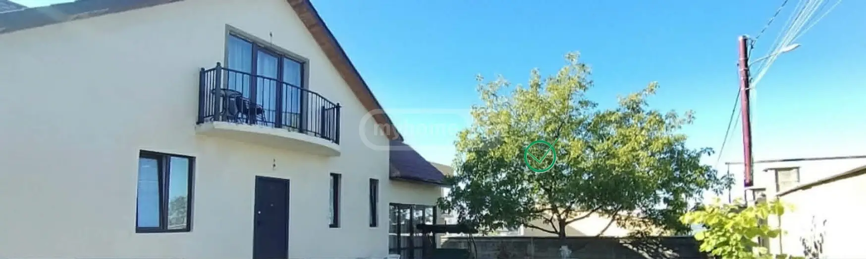7 Room Private House For Sale view 2