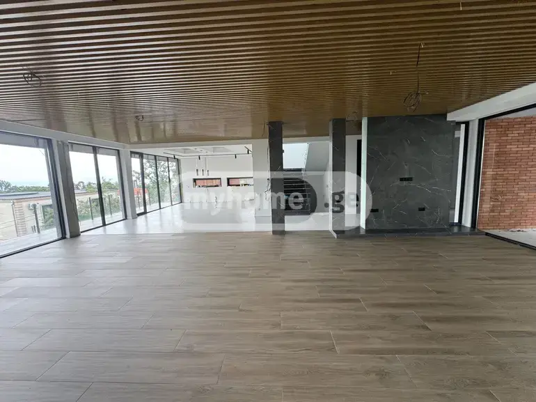 10+ Room Private House For Sale In Tskneti view 2