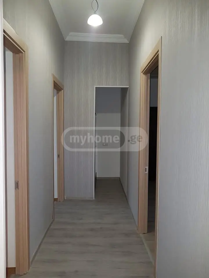 5 Room Apartment Daily Rent In Telavi view 7