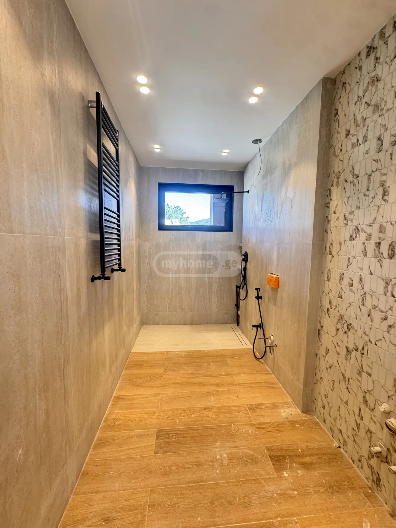 6 Room Private House For Sale view 13