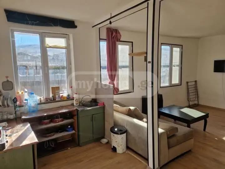 3 Room Private House For Sale view 5