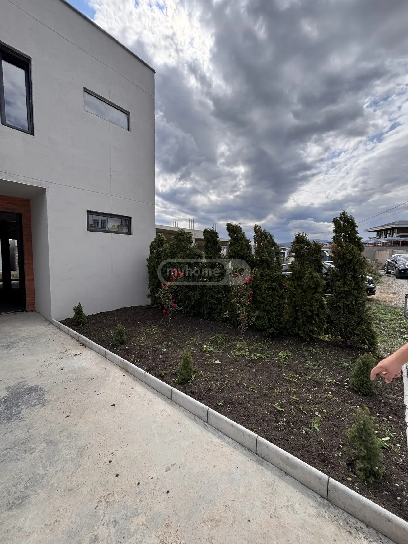 4 Room Private House For Sale view 2