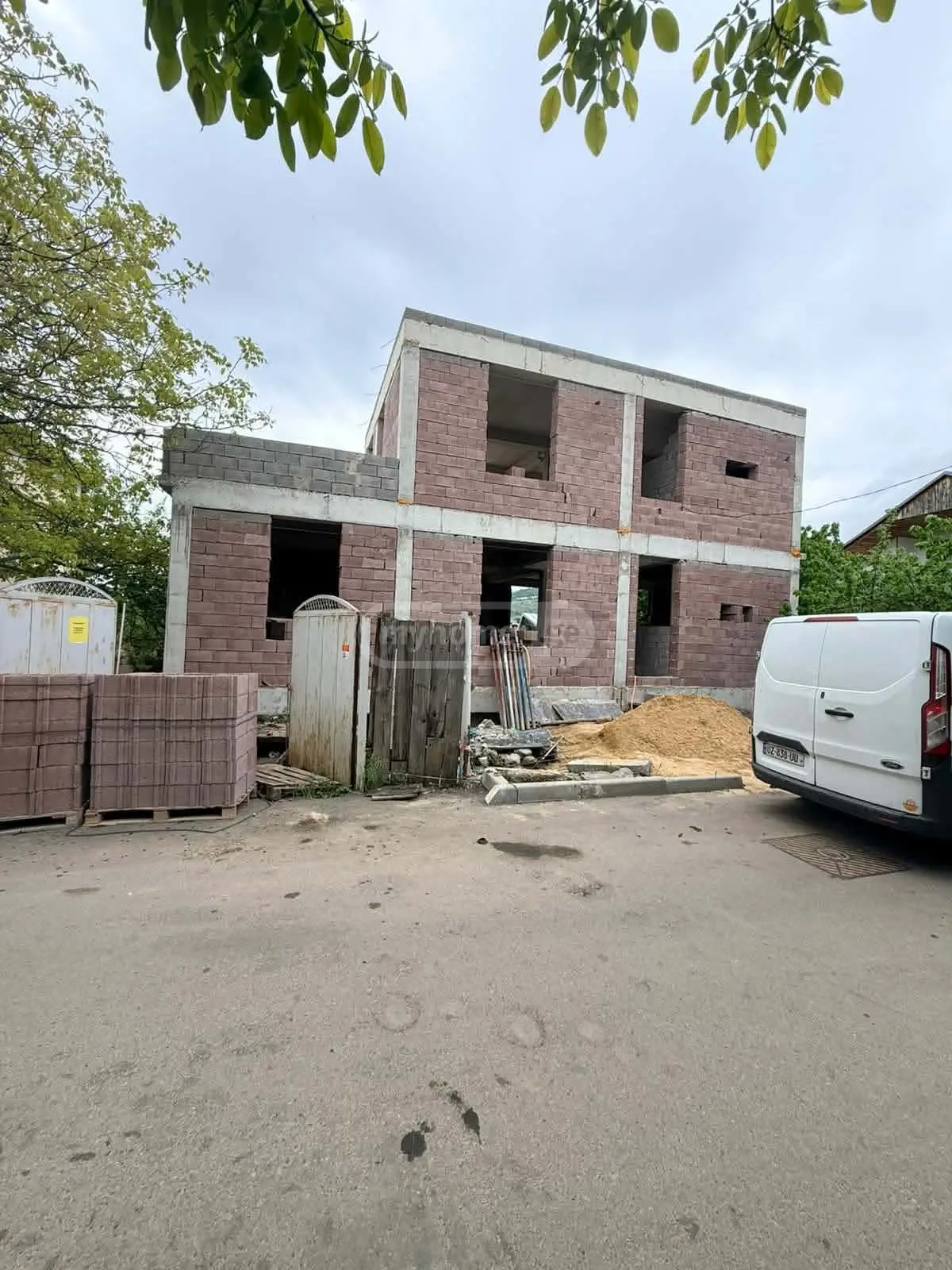 7 Room Private House For Sale view 2