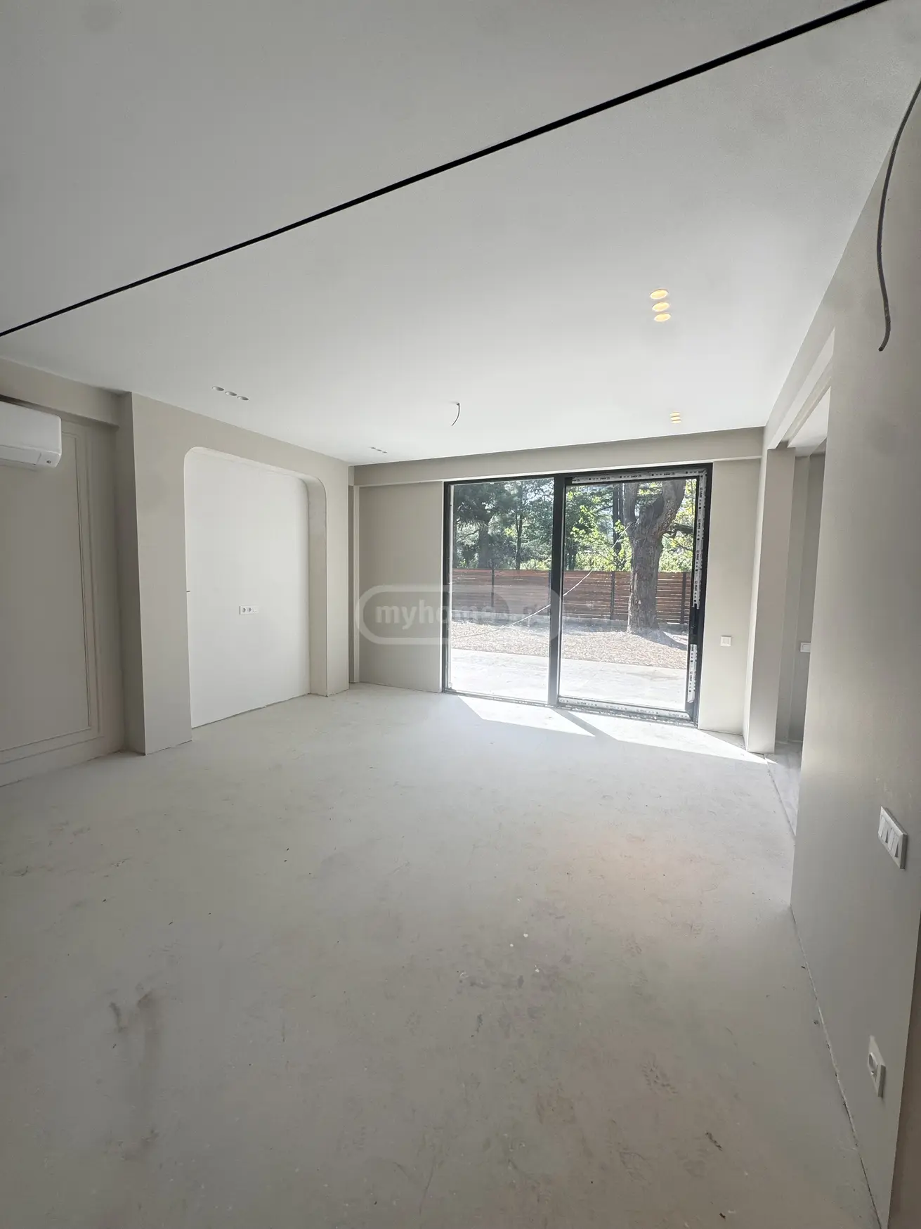 6 Room Private House For Sale view 15