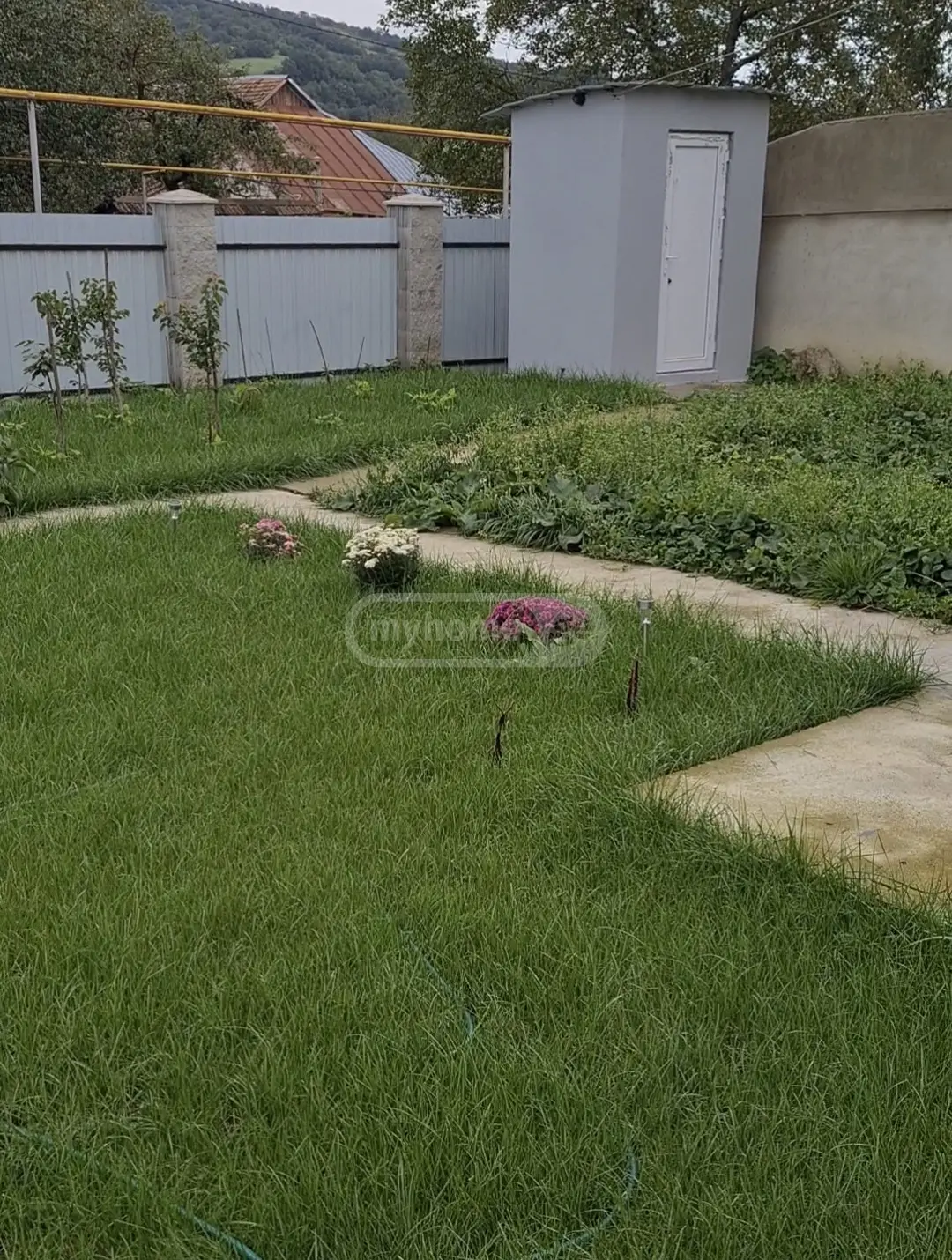 4 Room Private House For Sale view 9
