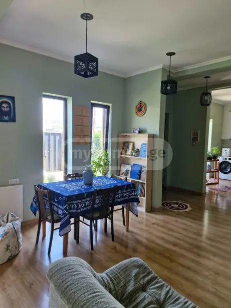 6 Room Private House For Sale view 9