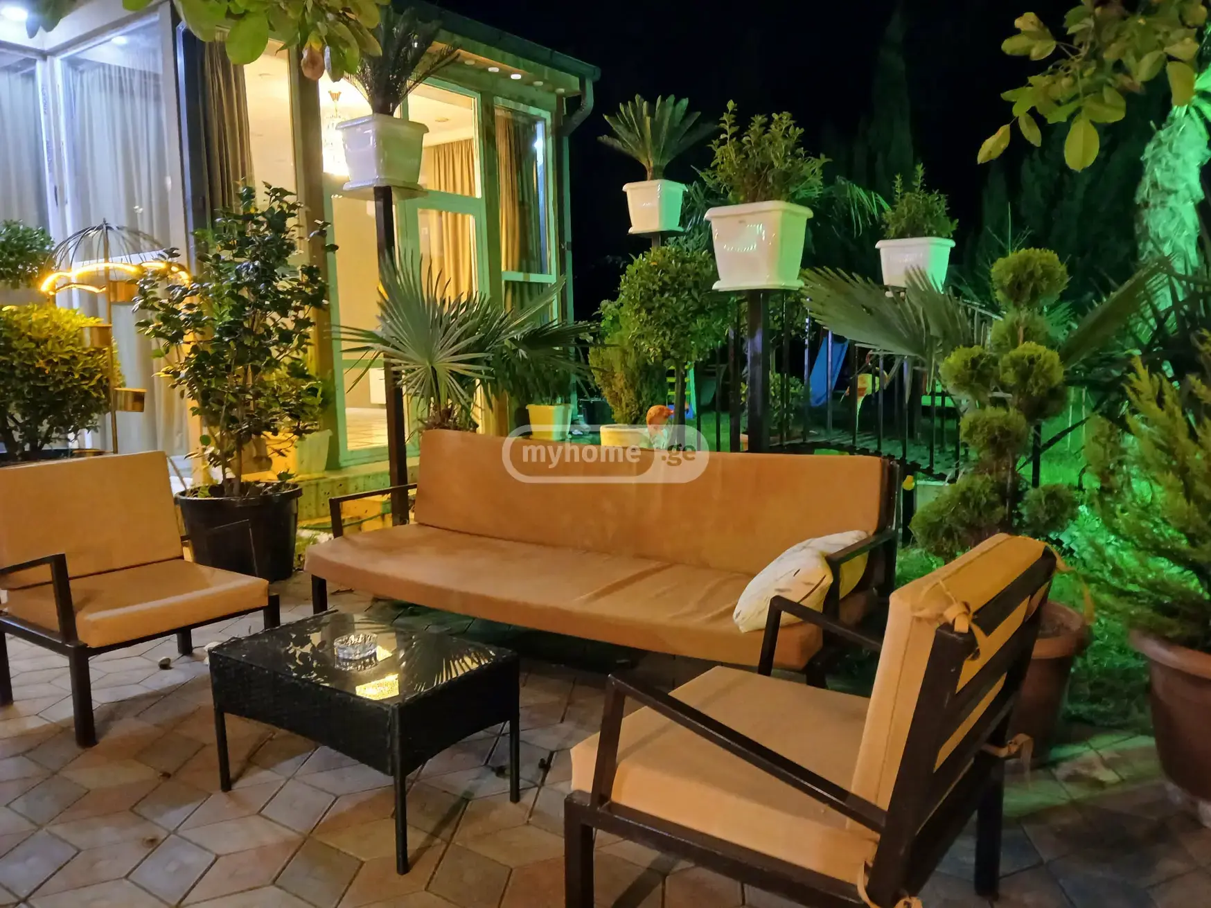 1 Room Private House Daily Rent In Samgori view 4