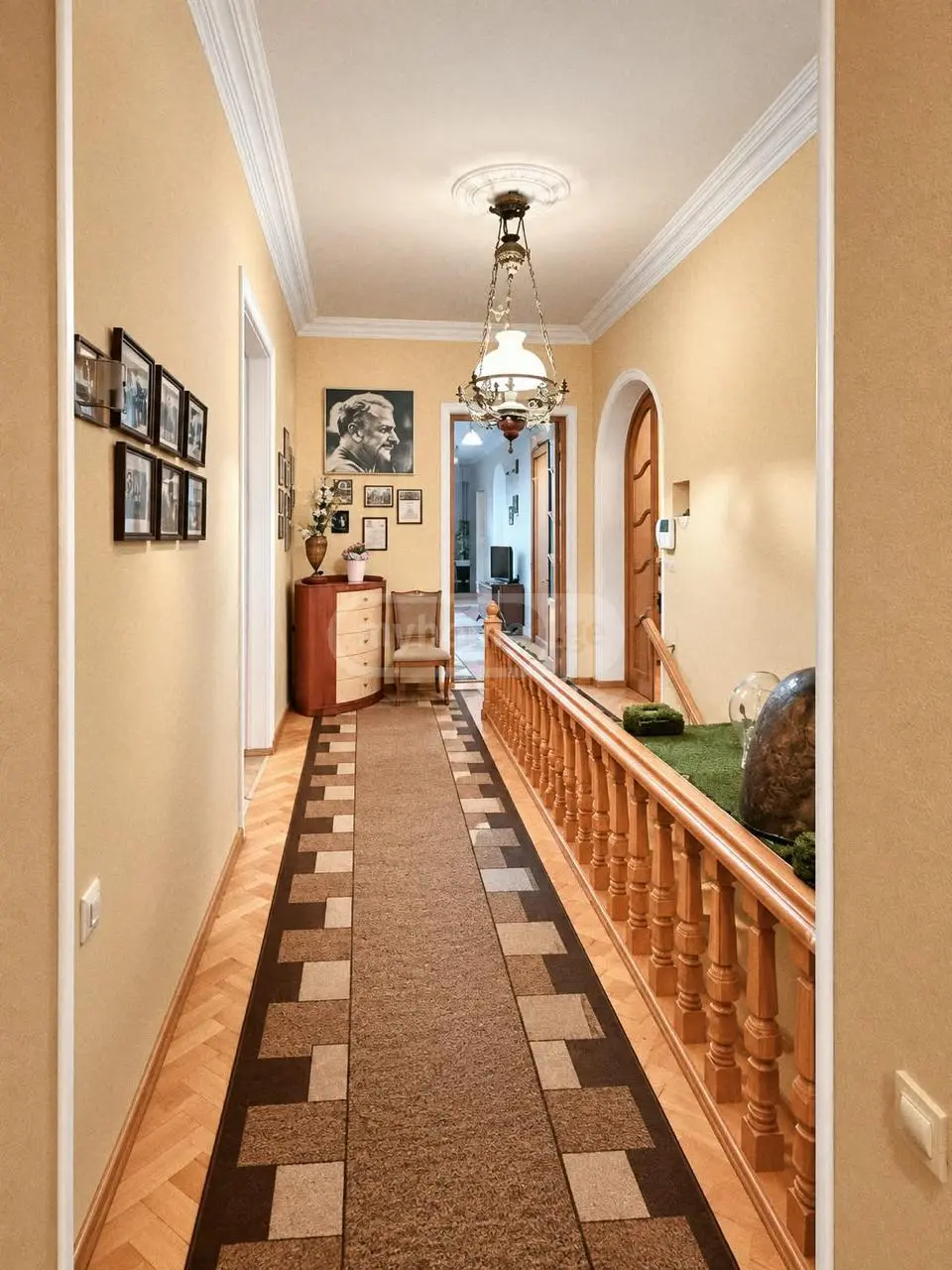 10+ Room Hotel For Sale In Chugureti view 15