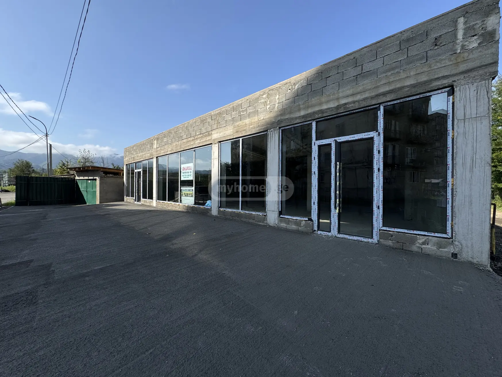 Universal Commercial Area For Rent In Zestaphoni view 3