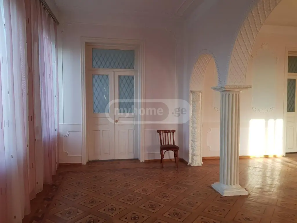 10+ Room Private House For Sale In Tskaltubo view 12