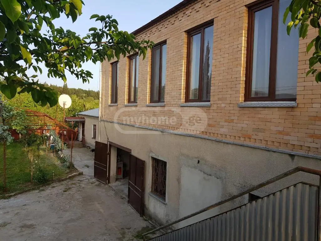 10+ Room Private House For Sale In Tskaltubo view 4
