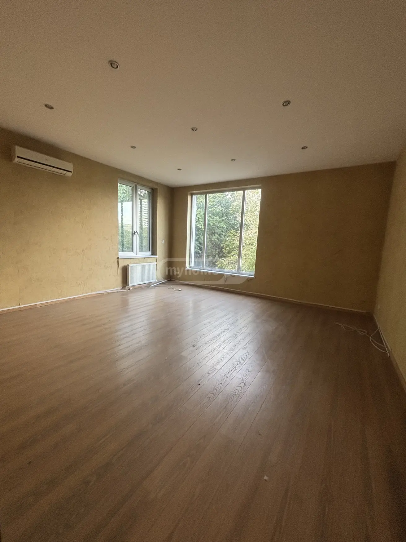 Universal Commercial Area For Rent In Didube view 10
