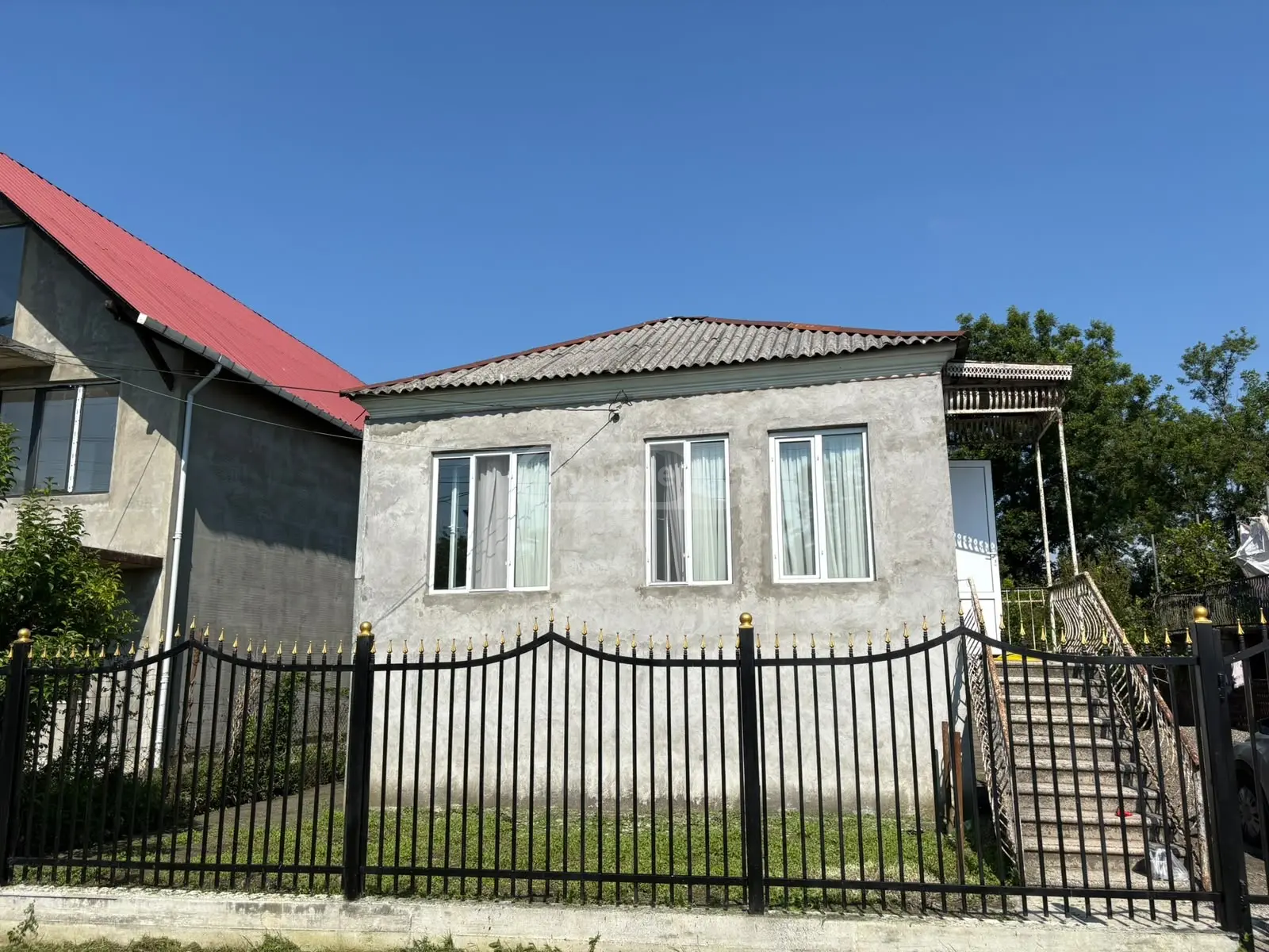 3 Room Private House For Sale view 6