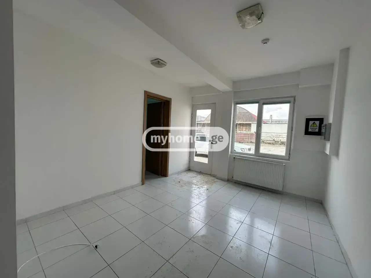 Warehousing Commercial Area Daily Rent In Lilo view 5