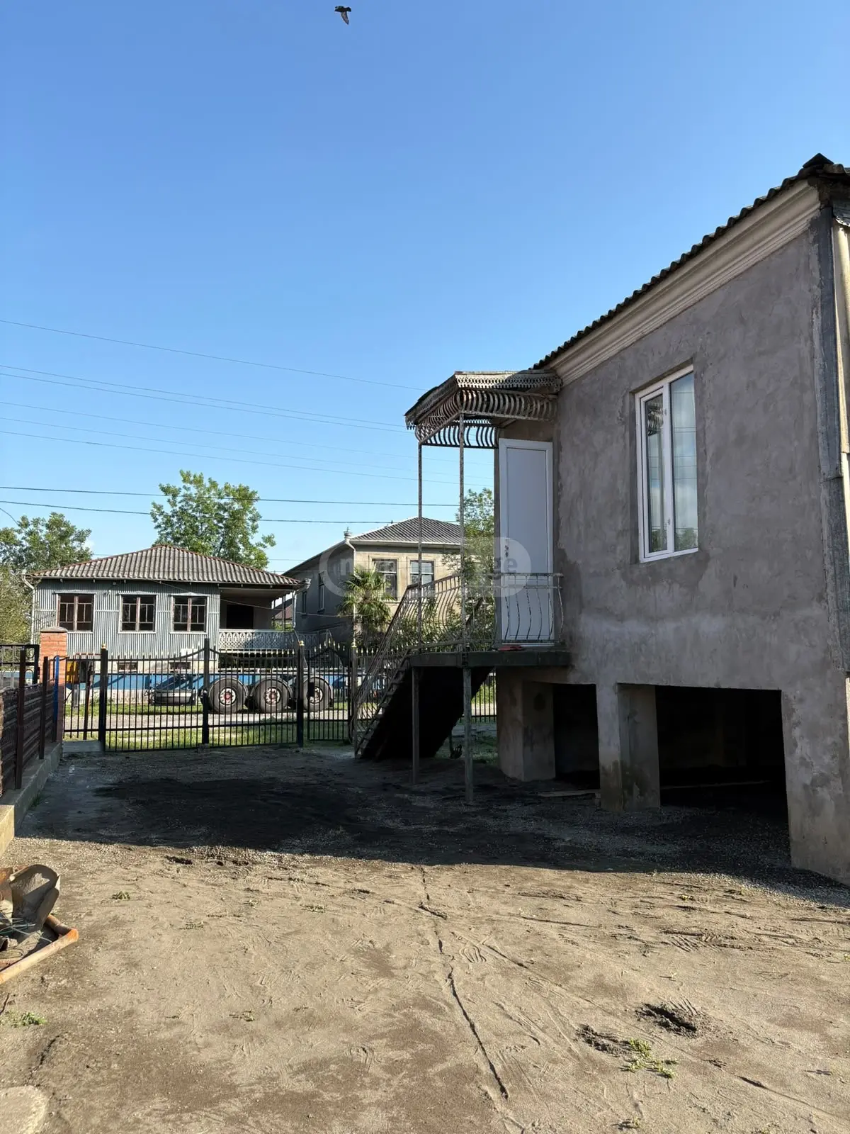 3 Room Private House For Sale view 5