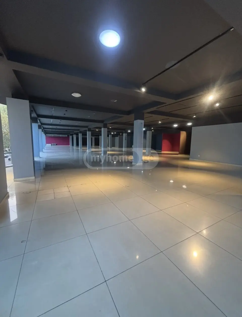 Universal Commercial Area For Rent In Didube view 3